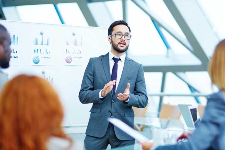 Quản trị tài chính là gì? Mục tiêu, chức năng và nguyên tắc